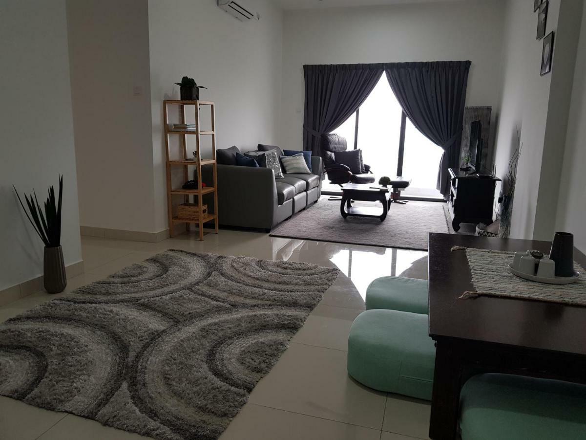 The Executive Seaview 1 At Icon *