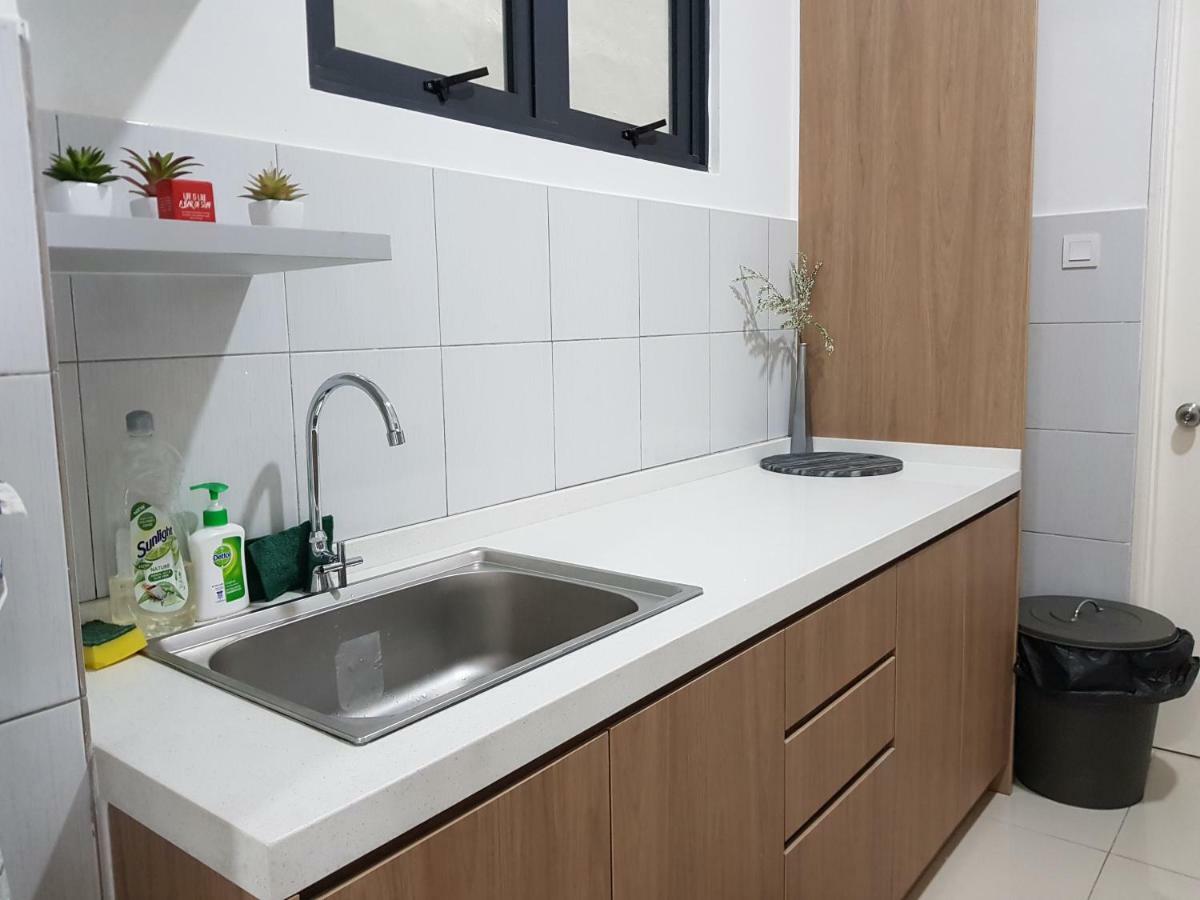 The Executive Seaview 1 At Icon Apartment *